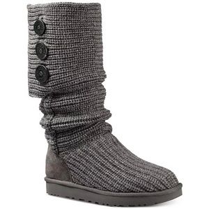 UGG Cardy classic boots in gray. Size 8